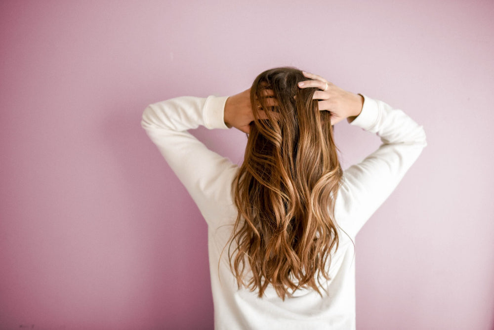 Posso tingere i capelli in gravidanza e allattamento?